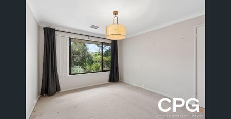 Beautiful Family Home in Quiet Kalamunda Location - Photo 3
