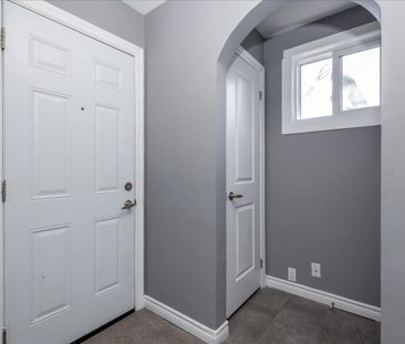 For Lease - 210 OWEN Street Unit# Main, Barrie, Ontario - Photo 4