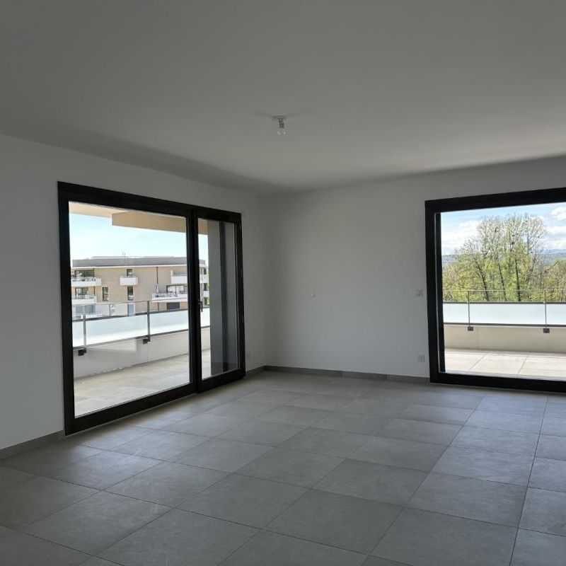 Location Appartement 4 pièces 92m² ANNECY 74370 - Photo 1