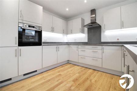 3 bedroom detached house to rent - Photo 4