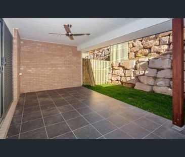 1/30 Kenneth Drive, Augustine Heights, Qld 4300 - Photo 5