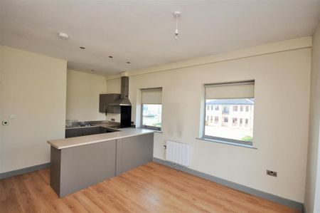 2 bedroom apartment to rent - Photo 4