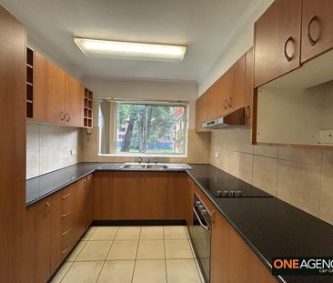 Immaculately Presented 2-Bedroom Apartment in the Heart of Liverpoo... - Photo 1