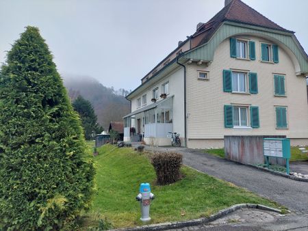 Cheap, gently renovated 3.5-room apartment in Balsthal - Foto 3