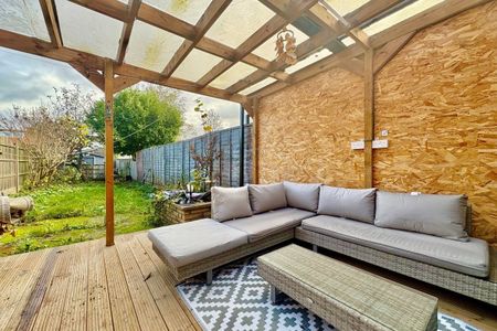 River Avenue, HODDESDON - Photo 5