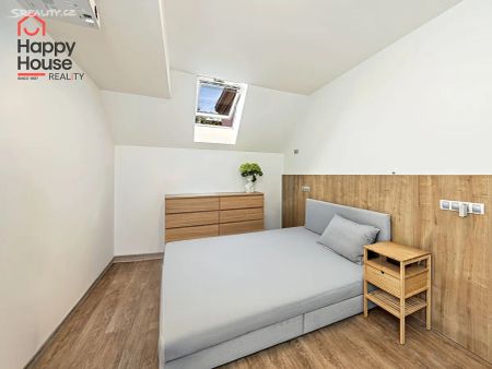 Pronájem bytu 5+1 130 m² - Photo 4