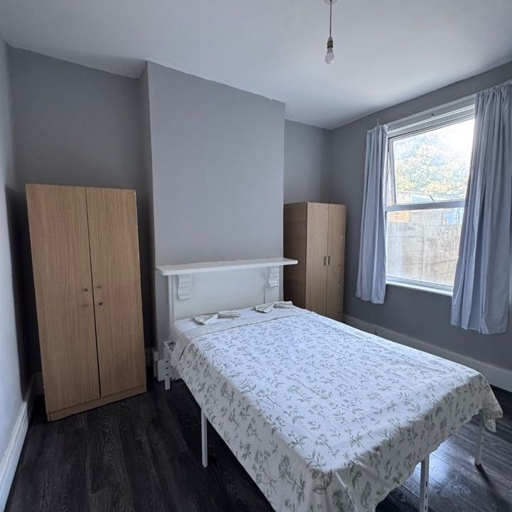 Room in a Shared House, Vicarage Road, N17 - Photo 1