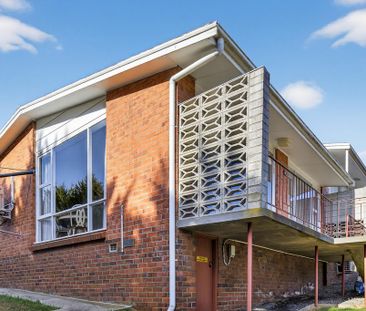 Comfort & Convenience in Sought-After Riverside - 2 bedroom semi-fu... - Photo 2