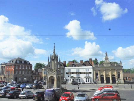 Market Place, Devizes, SN10 - Photo 3