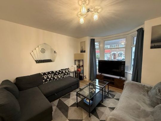 The Martyrs Close, CV3, Property for rent - Photo 1