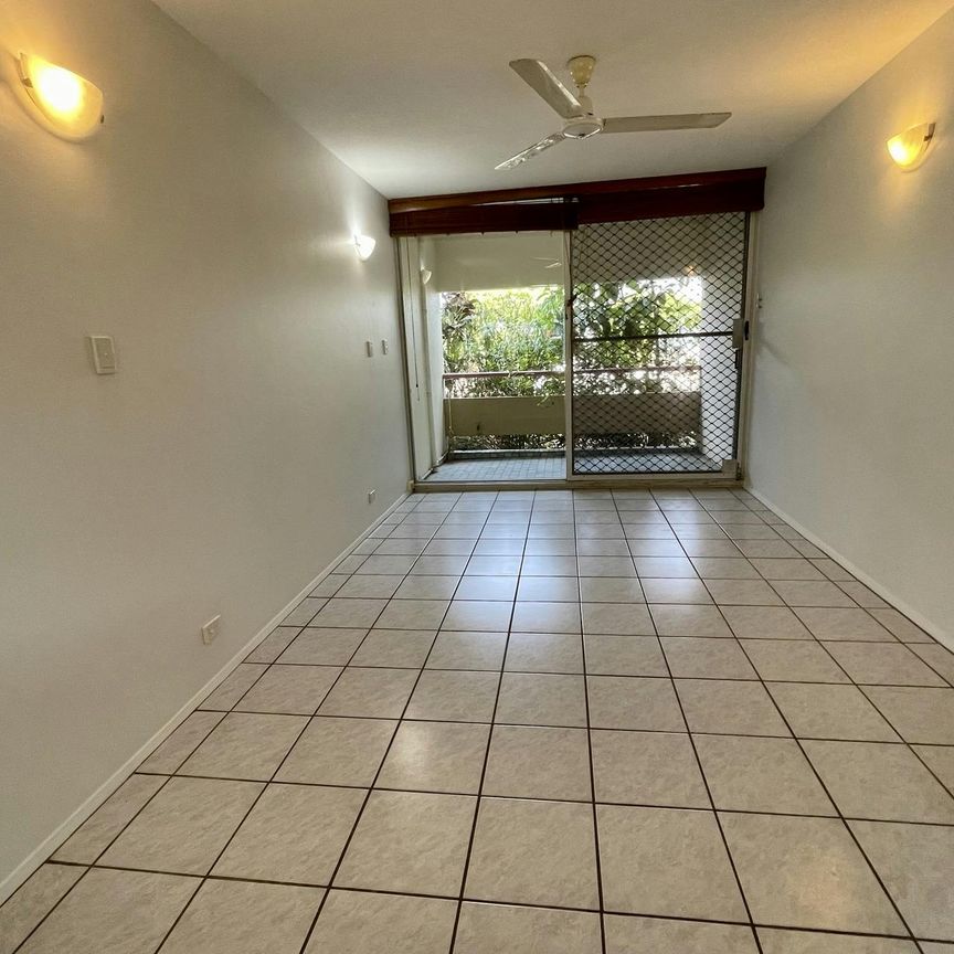 PERFECT UNIT IN GREAT LOCATION - Photo 1