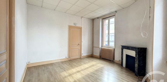 Location Appartement 2 pièces 46m² CLERMONT FERRAND 63000 - Photo 2