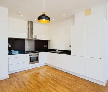 East Arbour Street, Stepney, London, E1 0EP - Photo 5