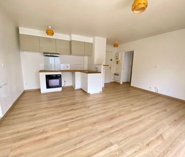 Location Appartement 2 pièces 39m² ORLEANS 45000 - Photo 2