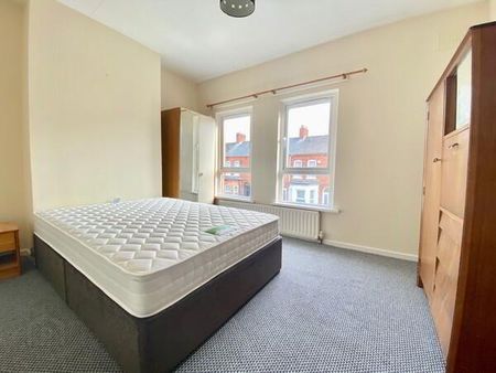 47 St Albans Gardens, Belfast, BT9 5DR - Photo 4