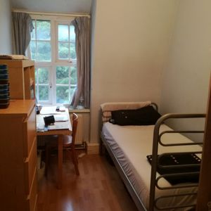 Room in a Shared Flat, Risley Avenue, N17 - Photo 2