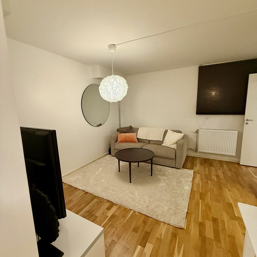 Storsjövägen, Årsta - Photo 1