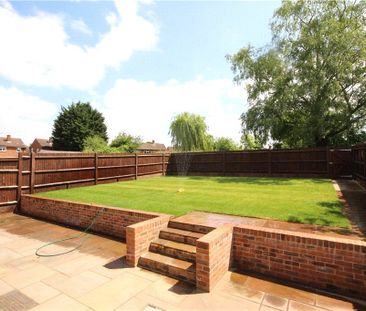 Blackwell Avenue, Guildford, Surrey, GU2 8LU - Photo 6