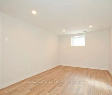 102 Robinson Avenue #Lower - Photo 6
