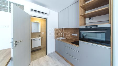 Moderná, priestranná garsónka 28m2, s A/C a terasou o rozlohe 34 m2 - Photo 4