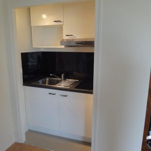 Location Appartement 1 pièce 28m² COURBEVOIE 92400 - Photo 2