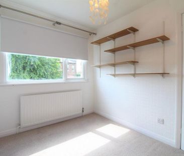 3 bedroom semi-detached house to rent - Photo 5