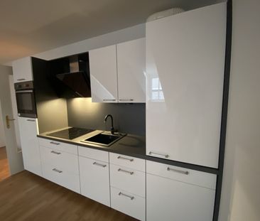 Helle 2-Zimmer DG- Wohnung | Nähe U4 Braunschweiggasse | ab sofort - Photo 1