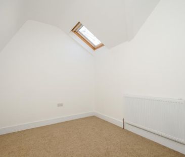 3 bedroom end of terrace house to rent - Photo 1