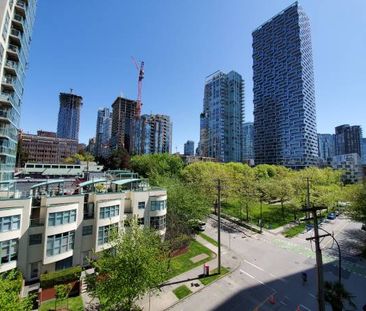 Yaletown/Beach District Fully Furnished Studio - Photo 1