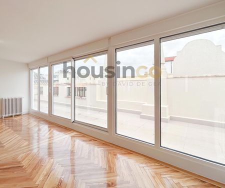 Penthouse for rent in Madrid (Distrito Salamanca) - Photo 2