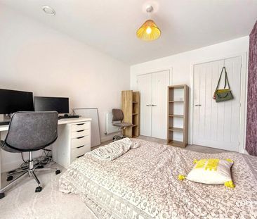 House - Photo 6