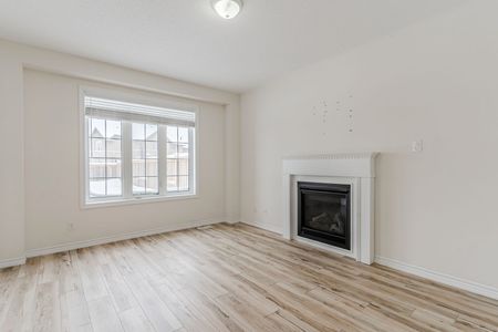 For Lease - 58 Oliver's Mill Road Unit# Upper, Springwater, Ontario - Photo 2