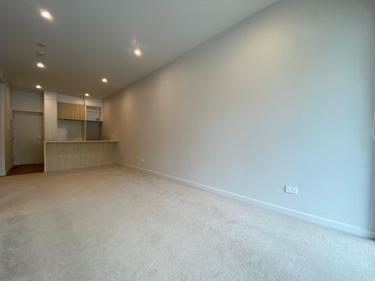 2 Bedroom Apartment, Epsom - Photo 1