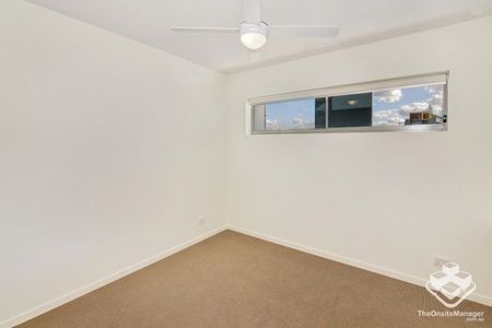 Close to Hospital - Photo 4