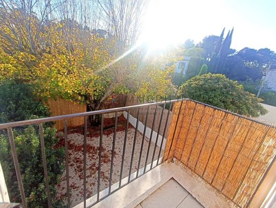 APPARTEMENT T2 + JARDIN, COUR ET PARKING - Photo 1