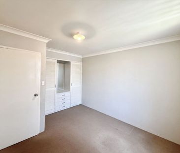 11/127 Victoria Street, Adamstown - Photo 6