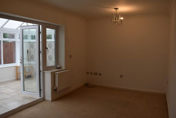 4 bedroom detached house to rent - Photo 1