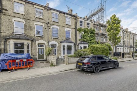 St. Stephens Avenue, Shepherds Bush, W12 - Photo 3