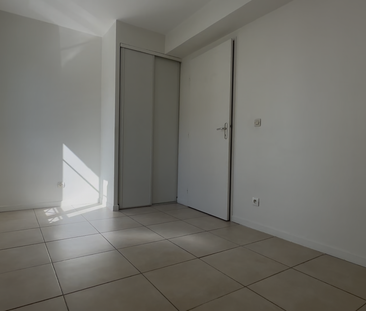 Location Appartement 3 pièces 59m² BAILLY ROMAINVILLIERS 77700 - Photo 2