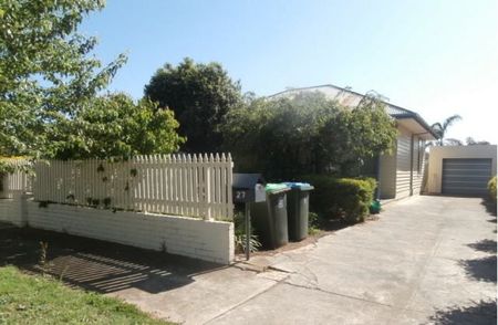 27 High Street Werribee VIC - Photo 2