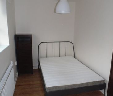 Room in a Shared Flat, Jewell House, SW12 - Photo 2