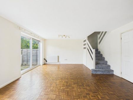 3 bedroom semi-detached house to rent - Photo 3