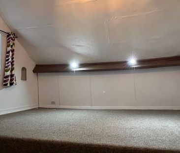 2 bedroom maisonette to rent - Photo 4