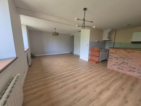Location Appartement 3 pièces 57m² HEDE BAZOUGES 35630 - Photo 3