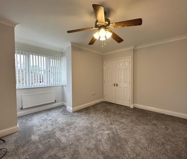 4 bedroom detached house to rent - Photo 2