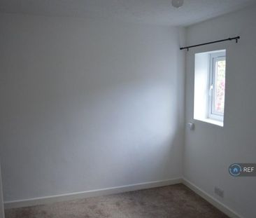 1 bedroom semi-detached house to rent - Photo 1