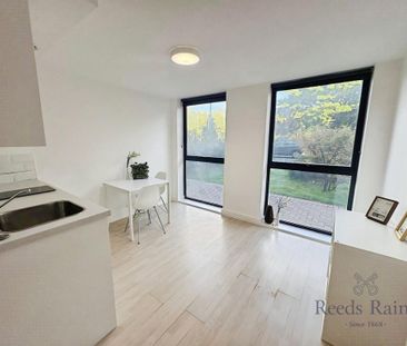 Studio to rent - Photo 4