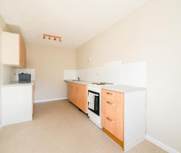3 bedroom apartment to rent - Photo 3