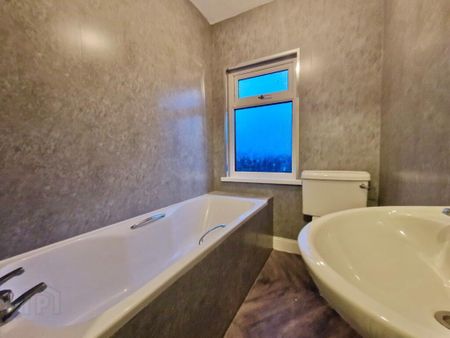 37 Talbot Street, Newtownards, BT23 4EG - Photo 3