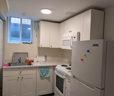 For Lease - 7 Greening Avenue, Hamilton, Ontario - Photo 2